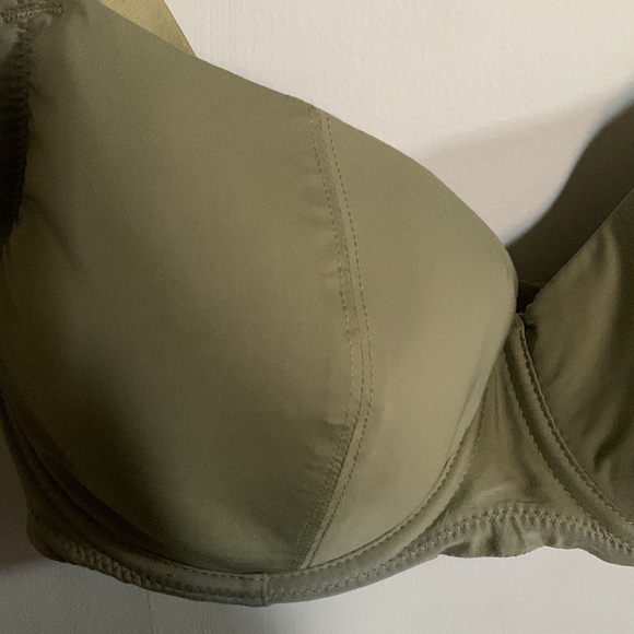 Change bra - Picture 2 of 6